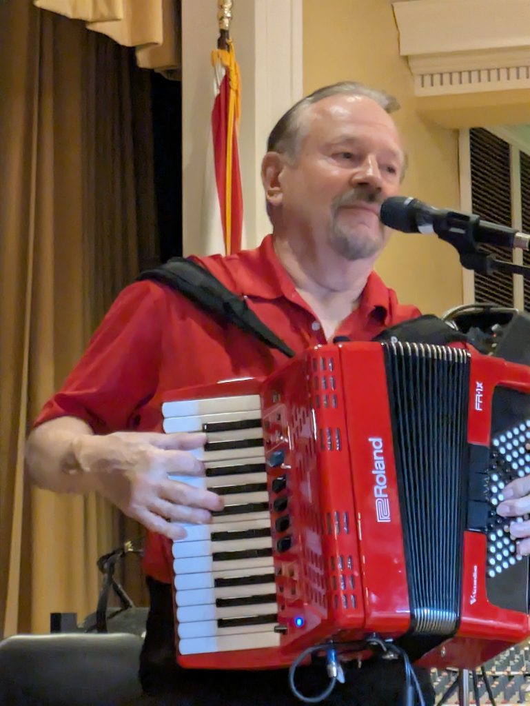 PXL_20260209_232743235